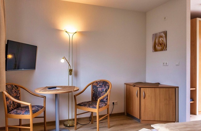 Doppelzimmer mit Terrasse - Ferienanlage zum See Hotel