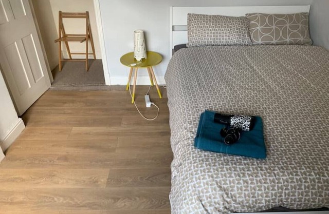 DOUBL BEDROOM IN HEART OF LEICESTER