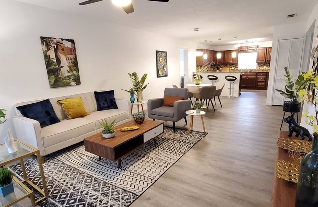 Bungaló encantador centro cerca de Lago Eola. 10 personas, cerca del KIA Center