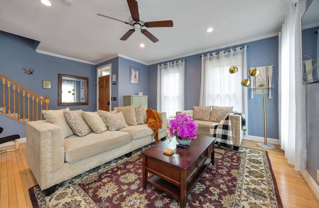 Downtown Escape-3BR Game Room-Sleeps 10-7 mins DT