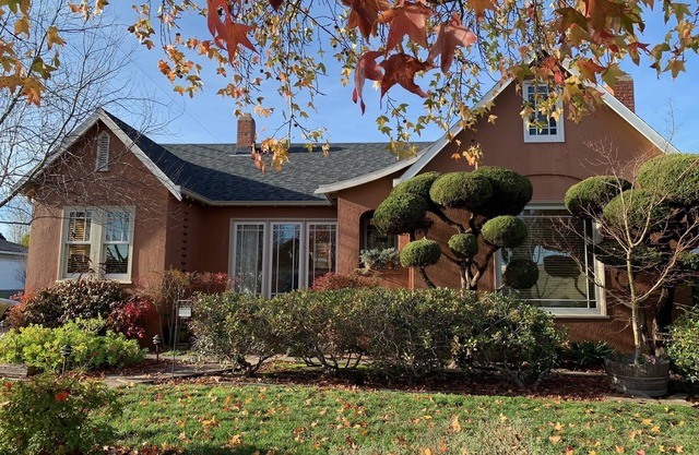 Casa en el centro de Petaluma, conveniente para el país del vino, la costa, San Francisco