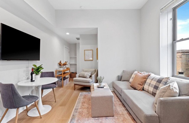 Downtown Racine Charmer