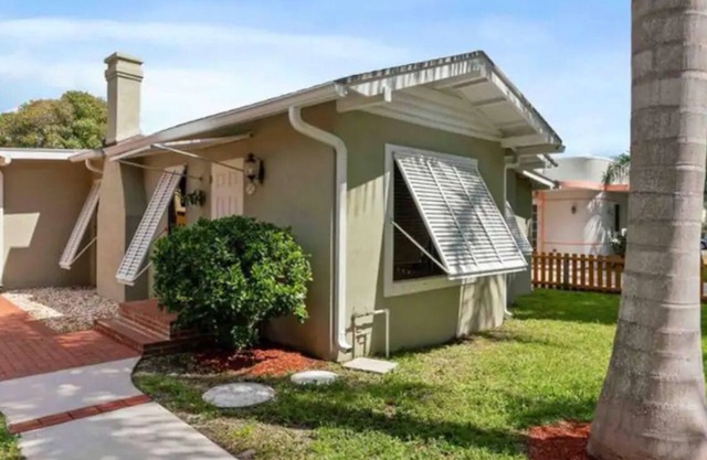 Downtown Retreat - Unifamiliar, caminar a todas partes, gran patio trasero