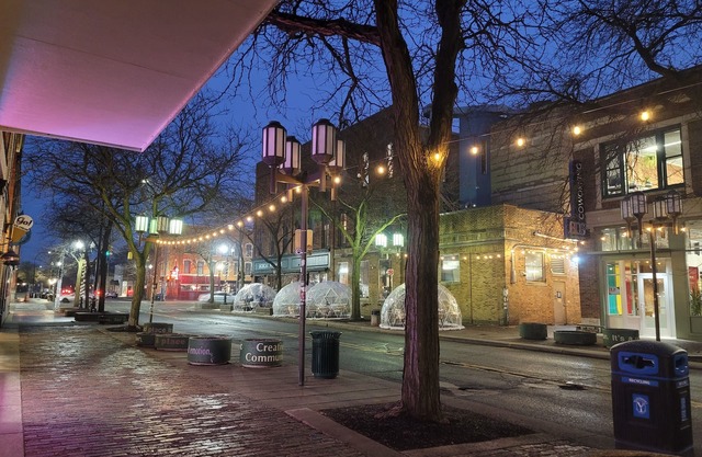 Downtown Ypsilanti 3 bedroom / 1 bath apartment