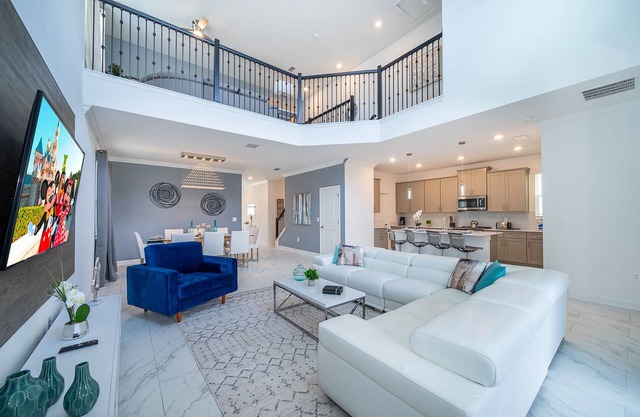 DR2668 Storey Lake Home 5 bed 5 bath Free Waterpark