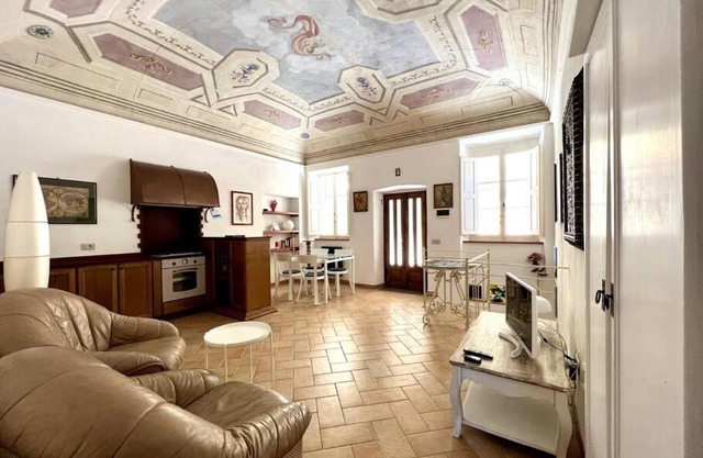 Dream house, 80M2, Fresco painting on the vault