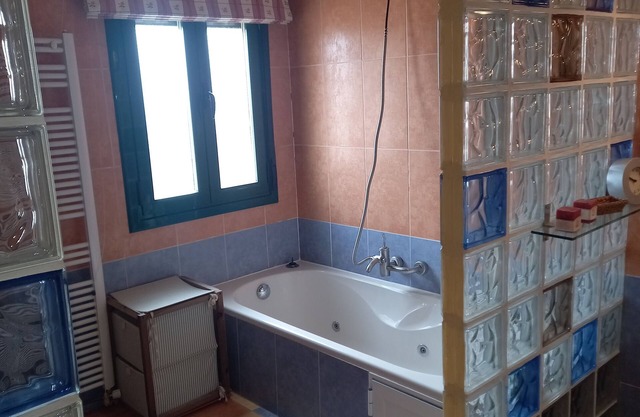 Casa de ensueño ,entre Pinares , 6 m de Cuenca. Mascotas