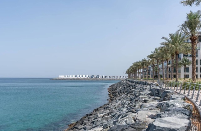 Dream Inn - 3BR Family Apartment - Beach Access