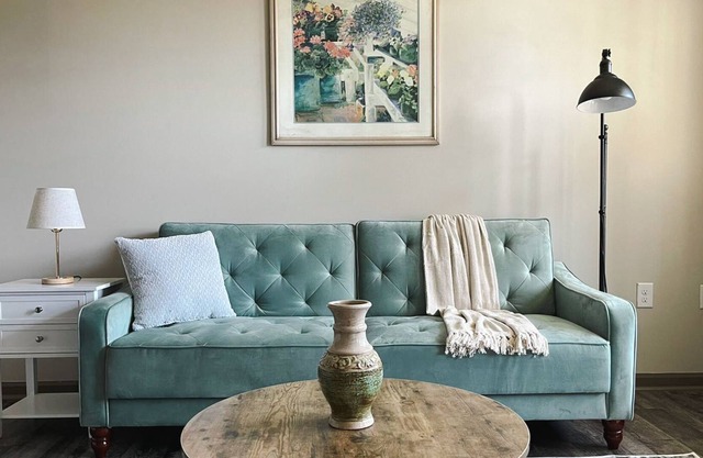 Dreamy 1BD/1BA w/Balcony + Gym - Little Rock