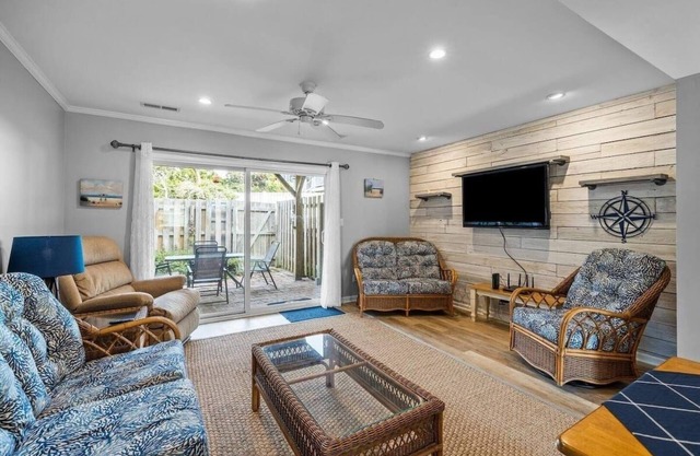 Dreamy Vacation Smart-Home by the Beach by RedAwning