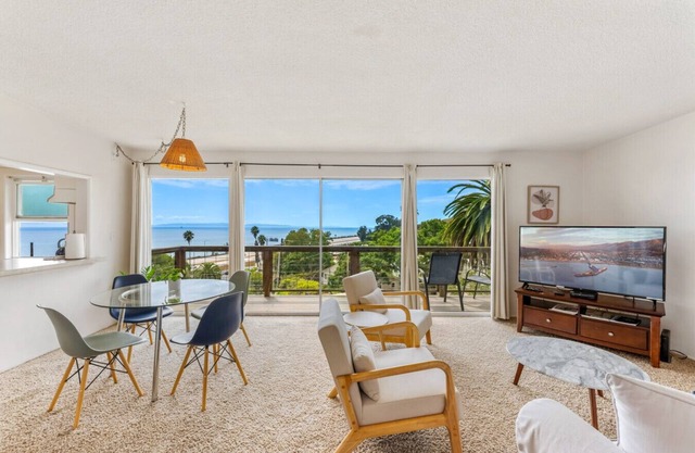 Driftwood Club - Oceanview 2bedroom on Lillie Ave!