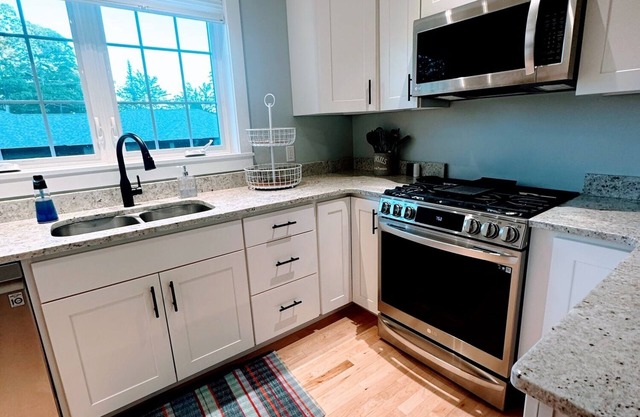 Duck Trap Retreat 3 Bedroom / 3 Bathroom - Community Pool/ Tennis / Pickle Ball