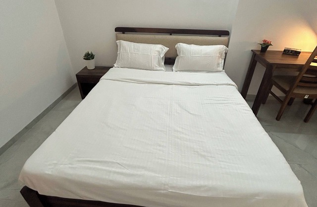 Duo by StayVio Riverfront road, 3BHK in Kharadi near EON IT Park, WTC,Magarpatta