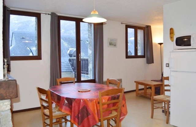 Dúplex T4 para 7 pers con terraza y parking en Esquièze-Sère