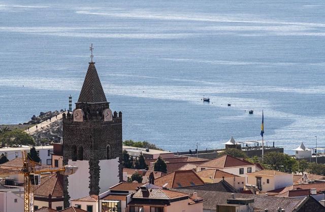 Duplex With Sublime sea and Mountain Views, Casa do Castelo