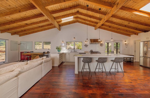 East End Sanctuary: 3 BR, 30+ Night Stay