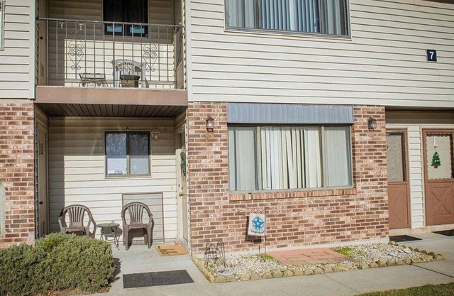 East haven a gateway , & still be connected to the real world at the same time