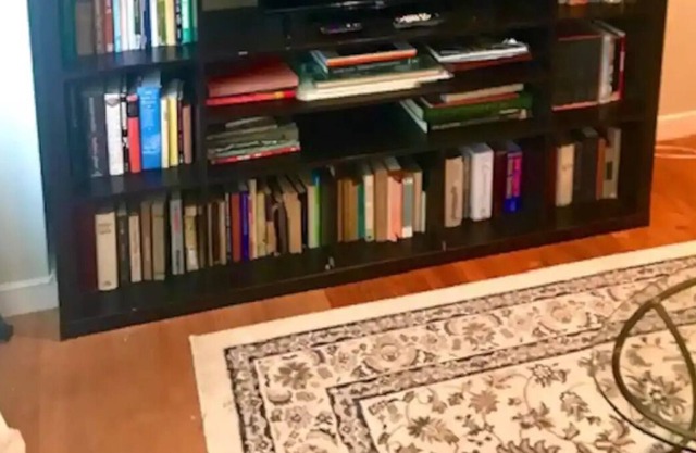 East Passyunk Row Home in Super Fun Neighborhood