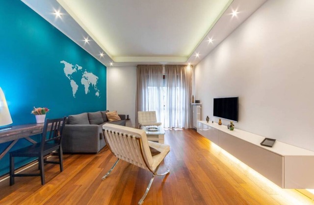 Easylife - Luxurious two-room apartment with balcony and hot tub in the Barona