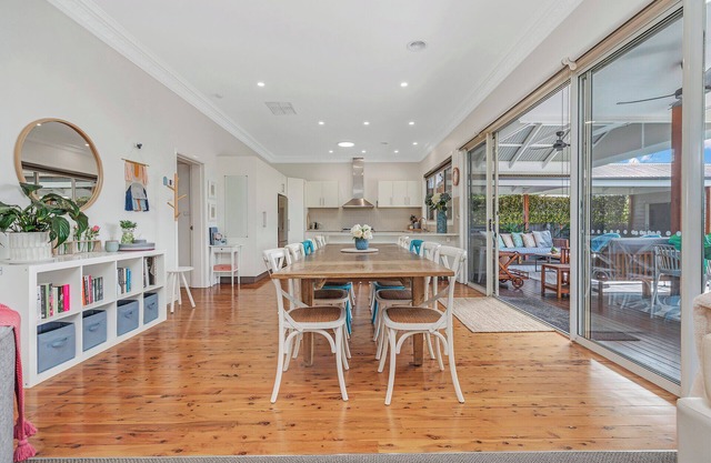 Casa de vacaciones ACE Echuca - Favorito de la familia * Ubicación privilegiada * Piscina climatizada * Fuego de gas