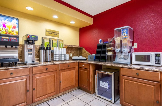 Econo Lodge Charlotte Airport Area