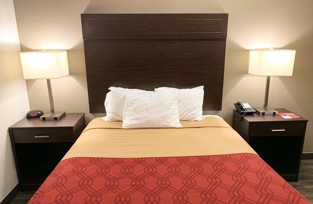 Econo Lodge Portland City Center