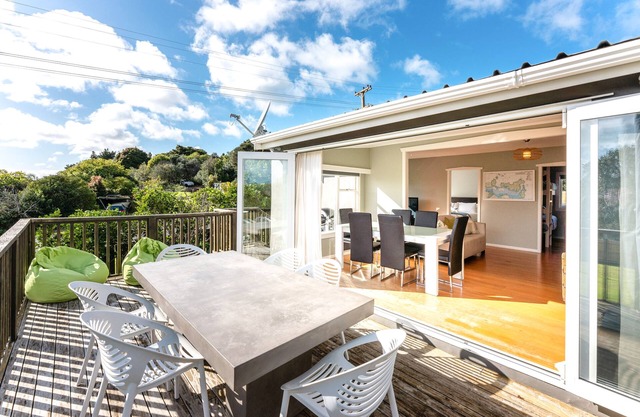 Eden Escape Onetangi