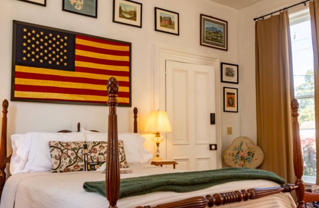 Eisenhower Suite in charming Olinger House B&B in historic, downtown Gettysburg.