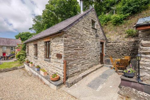 Eithin-Y-Rhiw