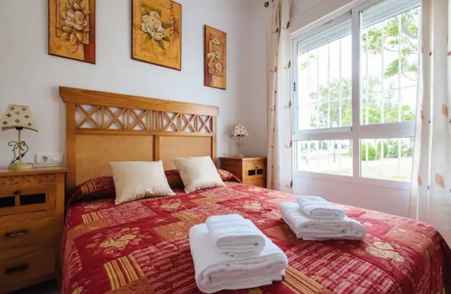 EL CANTIL (3 bedrooms+paddel+ 2 free parking)