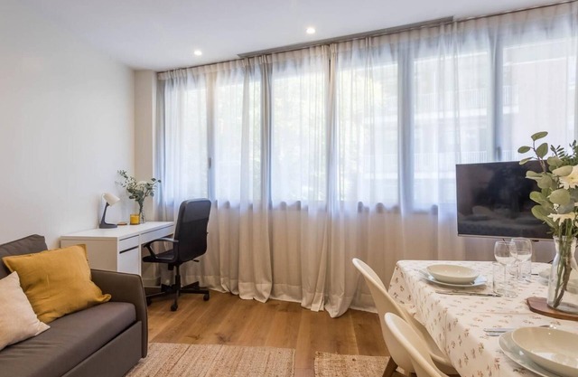 Elegante y Moderno Apartamento en Sarrià-Sant Gervasi