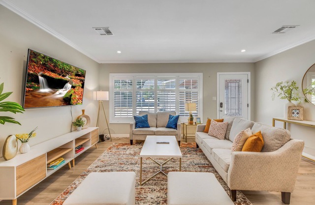 Elegant and Stylishly Crafted Modern Home