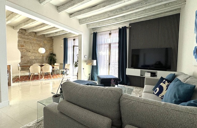 Elegante apartamento de 130 metros, 3 habitaciones y 3 Baños en el Paseo Colon