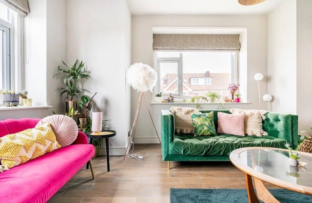 Elegant Beach View Work Stay