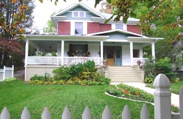 Elegante casa de familia en el centro de Asheville, cerca de River Arts District - 4 minutos a Biltmore