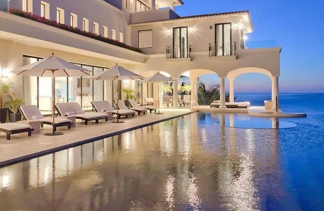 Villa elegante de ocho dormitorios