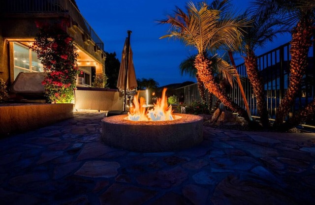 Elegant Lakeside Property w/Hot tub & Private yard