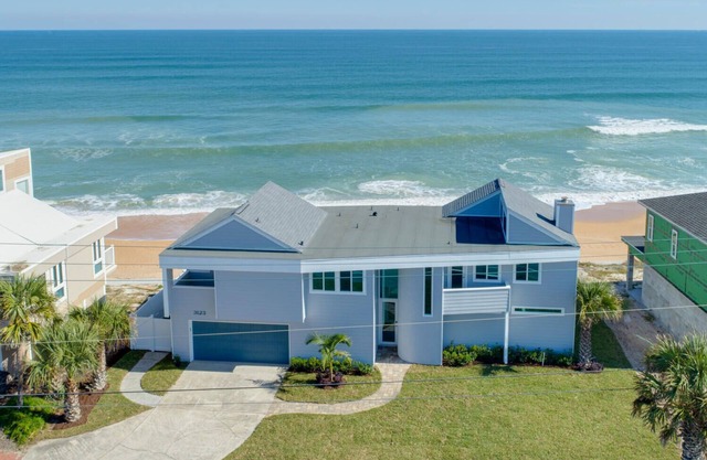 Elegant PVT BEACHFRONT with MINI GOLF in South Ponte Vedra Beach -TPC Sawgrass!