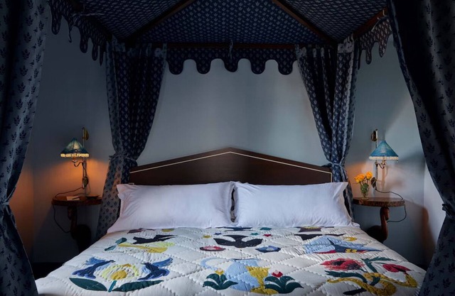 Elegant Room Ideal for Art Enthusiasts w/ Vintage Decor in Mt. Vernon, Pets Free