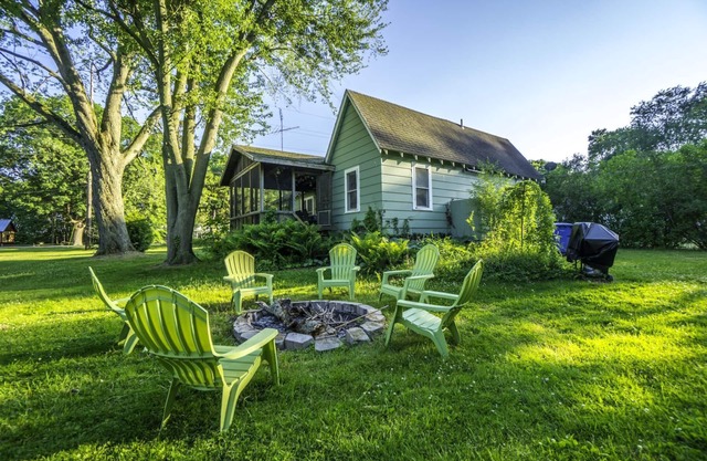 Ellie's Cottage con Cherry Beach Derechos
