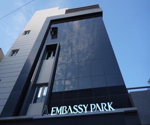 EMBASSY PARK - Near US consulate, Apollo hospital, Sankaranethralaya