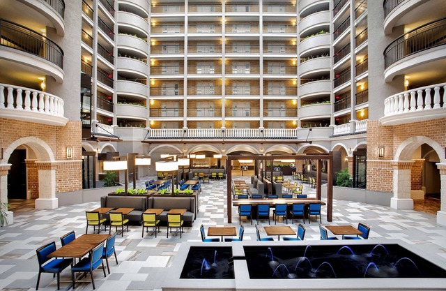 Embassy Suites by Hilton Orlando International Dr Conv Ctr