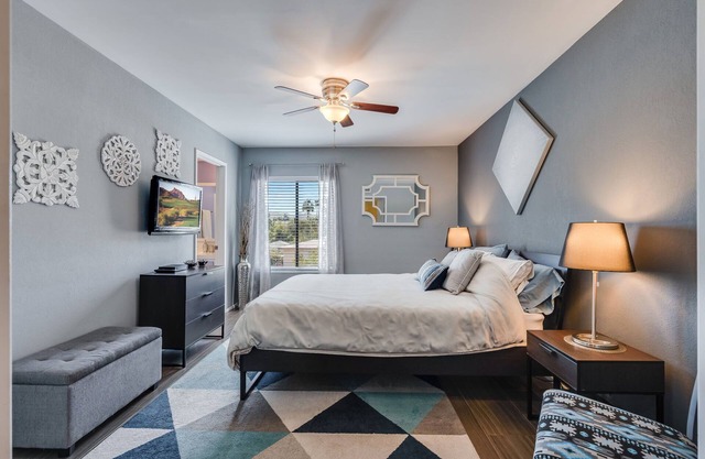 Embrace the Sun Your Luxurious Palm Springs Haven