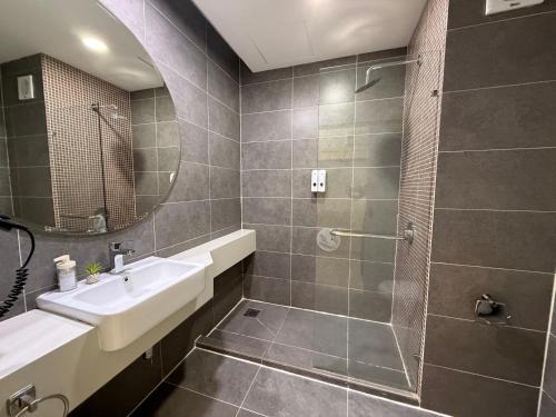 Empire Damansara Spacious Hotel Room