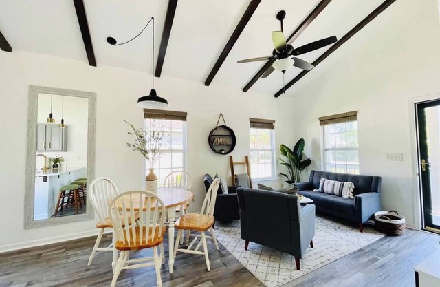 Enchanting Downtown-ish Cottage in Wilmington, NC