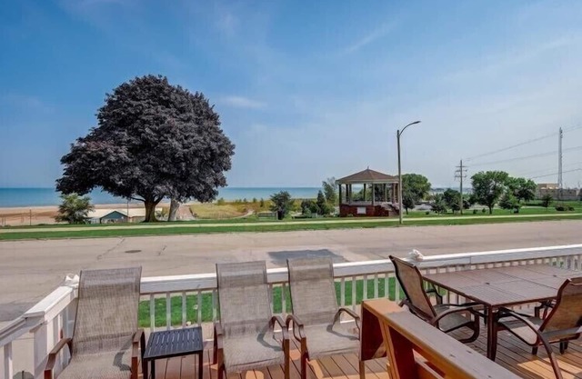 Disfruta de la vida frente a la playa con la familia!