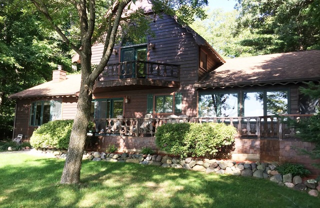 Enjoy lake life at this beautiful cabin on Stone Lake- New Listing