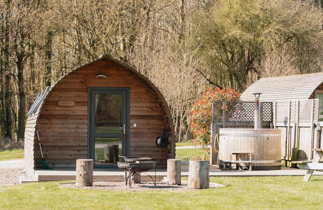 Grande-Accessible Hot Tub-Cabaña-Baño privado con ducha