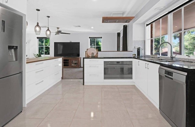 Entertainer's Oasis - Pool, Hidden Gem