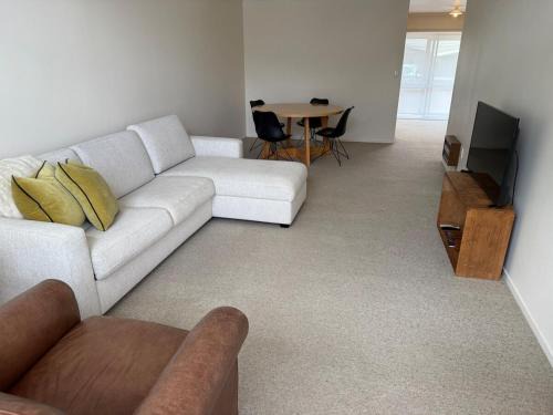 Entire 2bed Unit, 280m to Cambridge Town Centre